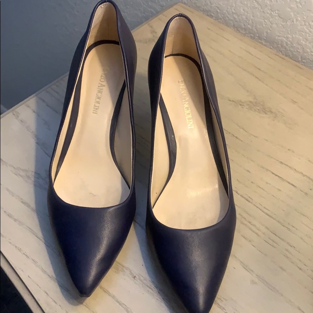 Enzo Angoilini women’s 3 in navy heels $35